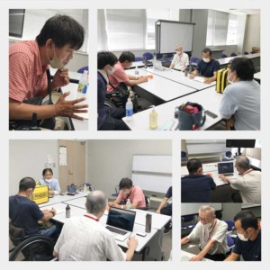田中選手とグローブ造形の打ち合わせ